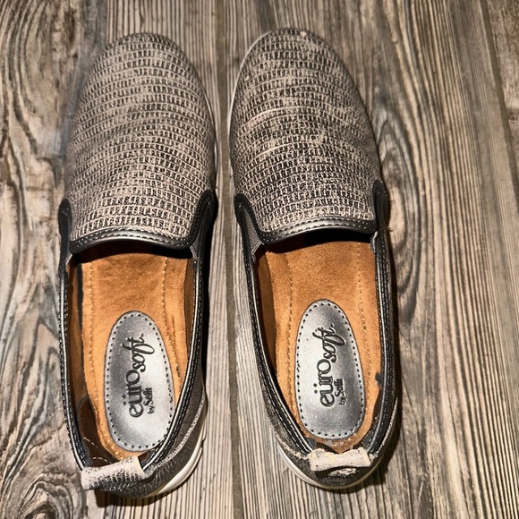 Eurosoft by Söfft Metallic Silver Gray Slip-On Shoes
Comfortable Fall size 6 - Picture 7 of 10